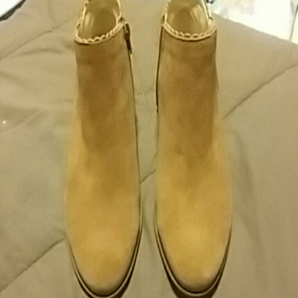 Crown Ivy leather suede bootie